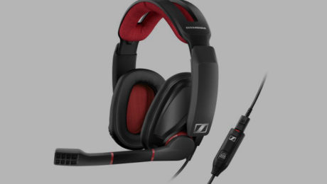 (GSP 350 microphone and detachable cable for PC): For seamless team communication during gaming, the GSP 350 offers a broadcast quality noise-cancelling microphone. Additionally, the headset comes supplied with a detachable cable for PC.
