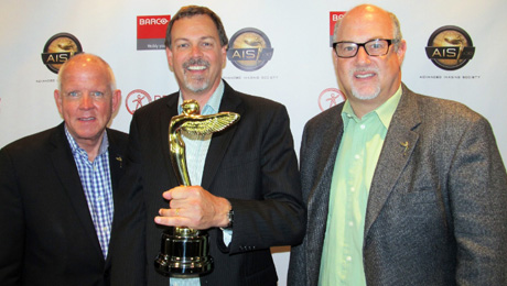 Stream TV Business Development VP Bud Robertson (center) with Advanced Imaging Society President Jim Chabin (left) and AIS Chairman Mike DeValue (right) receives Lumiere Award for the company's breakthrough Ultra-D glasses-free 3D technology at Paramount Studios in Hollywood. Source: www.movebeyond3D.com (PRNewsFoto/Stream TV Networks, Inc.)