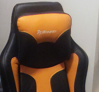 Arozzi Vernazza Gaming Chair.